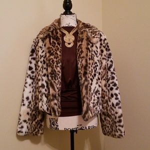 EXPRESS FAUX FUR JACKET *BNWT*